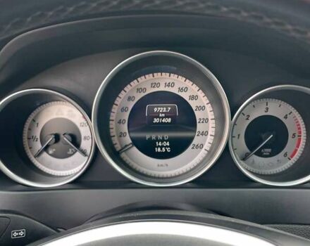 Чорний Мерседес Ц-Клас, об'ємом двигуна 2.14 л та пробігом 299 тис. км за 10700 $, фото 18 на Automoto.ua