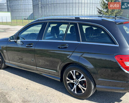Мерседес Ц-Класс 2014 в Сумах на Automoto.ua Черный Мерседес Ц-Класс, объемом двигателя 2.14 л и пробегом 320 тыс. км за 12500 $, фото 4 на Automoto.ua