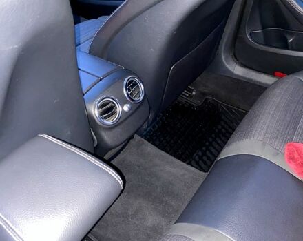 Черный Мерседес Ц-Класс, объемом двигателя 2.1 л и пробегом 156 тыс. км за 20000 $, фото 8 на Automoto.ua