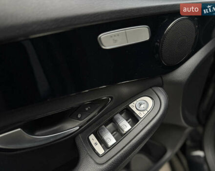 Чорний Мерседес Ц-Клас, об'ємом двигуна 1.6 л та пробігом 337 тис. км за 11500 $, фото 13 на Automoto.ua