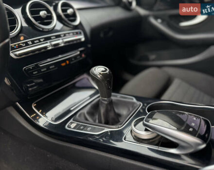 Чорний Мерседес Ц-Клас, об'ємом двигуна 1.6 л та пробігом 337 тис. км за 11500 $, фото 18 на Automoto.ua
