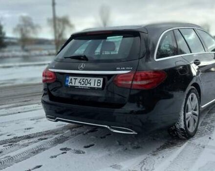 Черный Мерседес Ц-Класс, объемом двигателя 2.14 л и пробегом 319 тыс. км за 17800 $, фото 4 на Automoto.ua