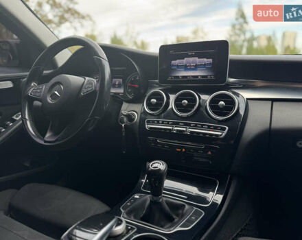 Чорний Мерседес Ц-Клас, об'ємом двигуна 1.6 л та пробігом 337 тис. км за 11500 $, фото 19 на Automoto.ua