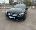 Черный Мерседес Ц-Класс, объемом двигателя 2.1 л и пробегом 295 тыс. км за 15400 $, фото 1 на Automoto.ua