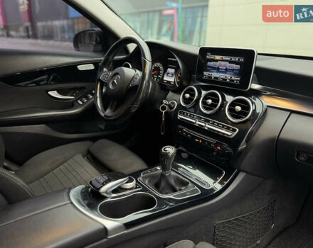 Чорний Мерседес Ц-Клас, об'ємом двигуна 1.6 л та пробігом 337 тис. км за 11500 $, фото 16 на Automoto.ua