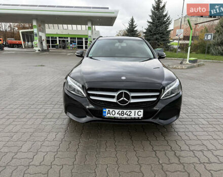 Мерседес Ц-Класс 2015 в Ужгороде на Automoto.ua Черный Мерседес Ц-Класс, объемом двигателя 1.6 л и пробегом 251 тыс. км за 14300 $, фото 1 на Automoto.ua