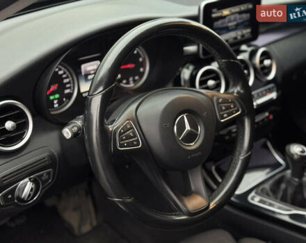 Чорний Мерседес Ц-Клас, об'ємом двигуна 1.6 л та пробігом 337 тис. км за 11500 $, фото 10 на Automoto.ua