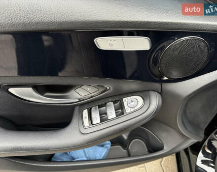 Мерседес Ц-Класс 2015 в Ужгороде на Automoto.ua Черный Мерседес Ц-Класс, объемом двигателя 1.6 л и пробегом 251 тыс. км за 14300 $, фото 8 на Automoto.ua