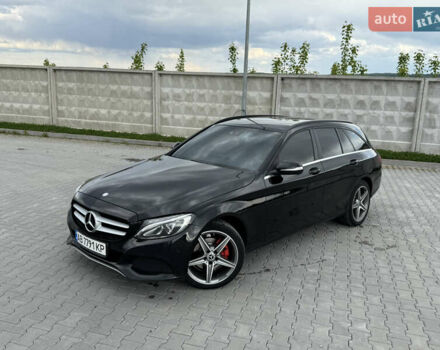 Чорний Мерседес Ц-Клас, об'ємом двигуна 2.14 л та пробігом 352 тис. км за 15000 $, фото 10 на Automoto.ua