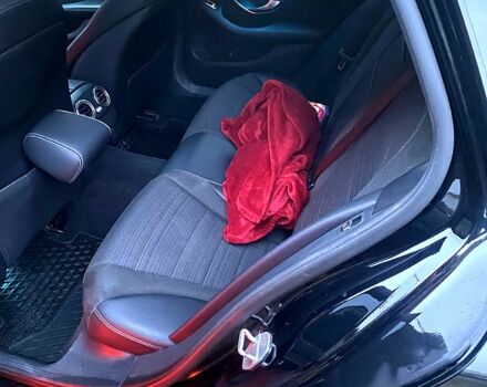 Черный Мерседес Ц-Класс, объемом двигателя 2.1 л и пробегом 156 тыс. км за 20000 $, фото 9 на Automoto.ua