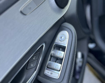 Чорний Мерседес Ц-Клас, об'ємом двигуна 2.2 л та пробігом 248 тис. км за 18000 $, фото 16 на Automoto.ua