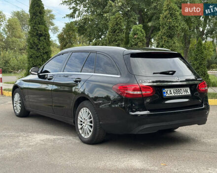 Чорний Мерседес Ц-Клас, об'ємом двигуна 1.6 л та пробігом 337 тис. км за 11500 $, фото 3 на Automoto.ua