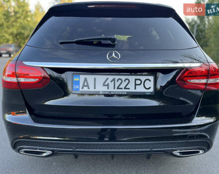 Чорний Мерседес Ц-Клас, об'ємом двигуна 2.2 л та пробігом 248 тис. км за 18000 $, фото 10 на Automoto.ua