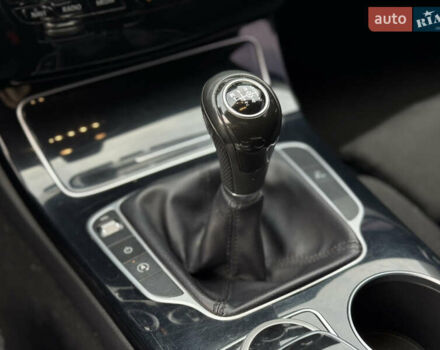 Чорний Мерседес Ц-Клас, об'ємом двигуна 1.6 л та пробігом 337 тис. км за 11500 $, фото 14 на Automoto.ua