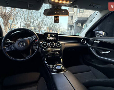 Чорний Мерседес Ц-Клас, об'ємом двигуна 1.6 л та пробігом 251 тис. км за 13333 $, фото 11 на Automoto.ua