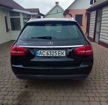 Черный Мерседес Ц-Класс, объемом двигателя 2.14 л и пробегом 322 тыс. км за 17300 $, фото 15 на Automoto.ua