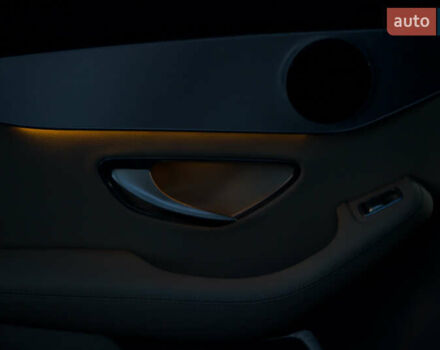 Черный Мерседес Ц-Класс, объемом двигателя 2.14 л и пробегом 92 тыс. км за 24999 $, фото 16 на Automoto.ua