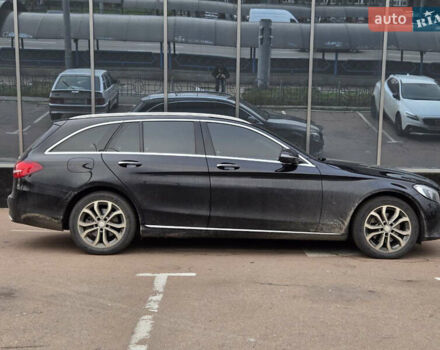 Черный Мерседес Ц-Класс, объемом двигателя 2.2 л и пробегом 93 тыс. км за 21000 $, фото 6 на Automoto.ua