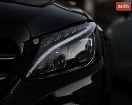 Черный Мерседес Ц-Класс, объемом двигателя 2.14 л и пробегом 92 тыс. км за 24999 $, фото 3 на Automoto.ua