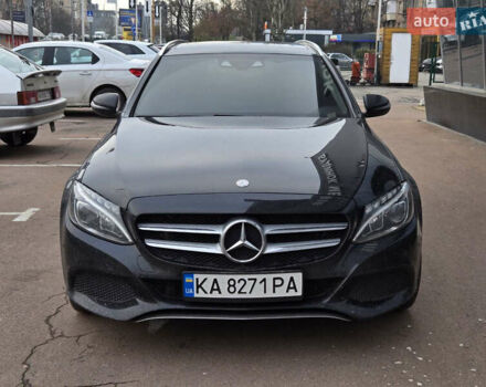 Черный Мерседес Ц-Класс, объемом двигателя 2.2 л и пробегом 93 тыс. км за 21000 $, фото 2 на Automoto.ua