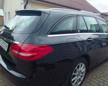 Черный Мерседес Ц-Класс, объемом двигателя 2.14 л и пробегом 322 тыс. км за 17300 $, фото 2 на Automoto.ua