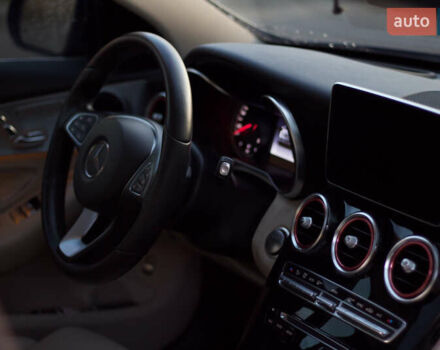 Черный Мерседес Ц-Класс, объемом двигателя 2.14 л и пробегом 92 тыс. км за 24999 $, фото 10 на Automoto.ua