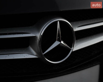 Черный Мерседес Ц-Класс, объемом двигателя 2.14 л и пробегом 92 тыс. км за 24999 $, фото 5 на Automoto.ua