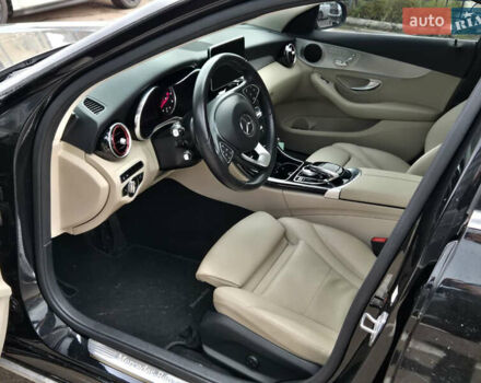 Черный Мерседес Ц-Класс, объемом двигателя 2.2 л и пробегом 93 тыс. км за 21000 $, фото 7 на Automoto.ua