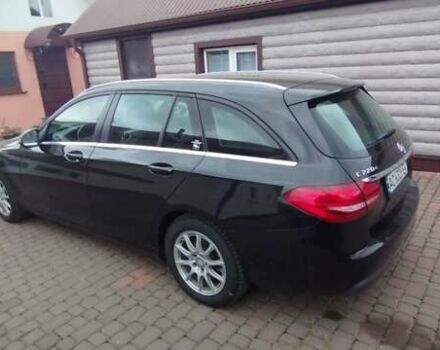 Черный Мерседес Ц-Класс, объемом двигателя 2.14 л и пробегом 322 тыс. км за 17300 $, фото 4 на Automoto.ua