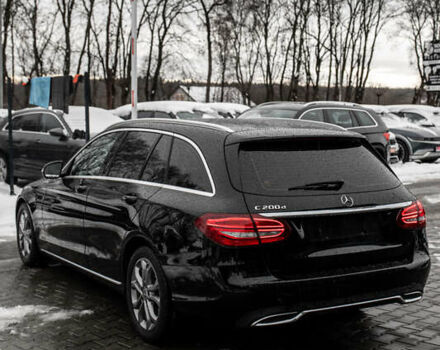 Чорний Мерседес Ц-Клас, об'ємом двигуна 2.2 л та пробігом 241 тис. км за 18900 $, фото 7 на Automoto.ua