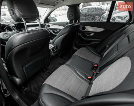 Чорний Мерседес Ц-Клас, об'ємом двигуна 2.2 л та пробігом 241 тис. км за 18900 $, фото 20 на Automoto.ua