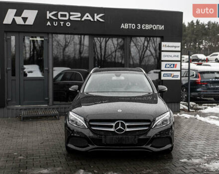Чорний Мерседес Ц-Клас, об'ємом двигуна 2.2 л та пробігом 241 тис. км за 18900 $, фото 5 на Automoto.ua