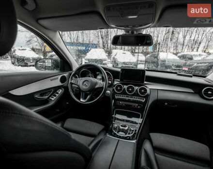 Чорний Мерседес Ц-Клас, об'ємом двигуна 2.2 л та пробігом 241 тис. км за 18900 $, фото 18 на Automoto.ua