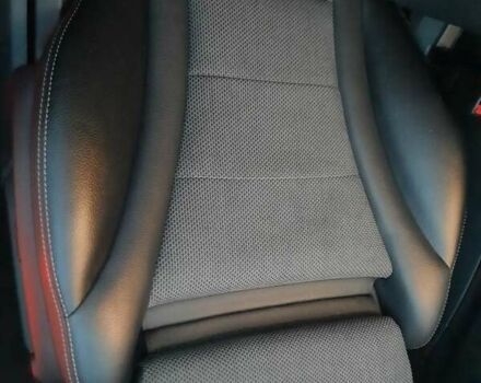 Черный Мерседес Ц-Класс, объемом двигателя 2.1 л и пробегом 145 тыс. км за 24000 $, фото 27 на Automoto.ua