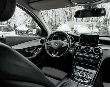 Чорний Мерседес Ц-Клас, об'ємом двигуна 2.2 л та пробігом 241 тис. км за 18900 $, фото 19 на Automoto.ua