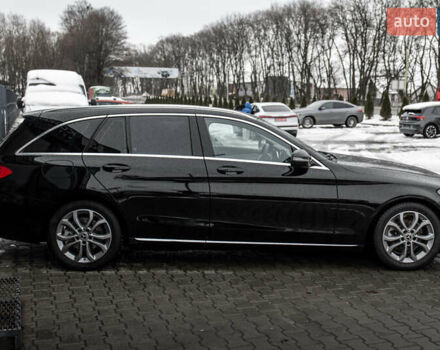 Чорний Мерседес Ц-Клас, об'ємом двигуна 2.2 л та пробігом 241 тис. км за 18900 $, фото 12 на Automoto.ua