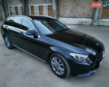 Черный Мерседес Ц-Класс, объемом двигателя 2.1 л и пробегом 145 тыс. км за 24000 $, фото 7 на Automoto.ua