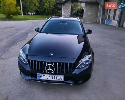 Черный Мерседес Ц-Класс, объемом двигателя 2.1 л и пробегом 145 тыс. км за 24000 $, фото 6 на Automoto.ua