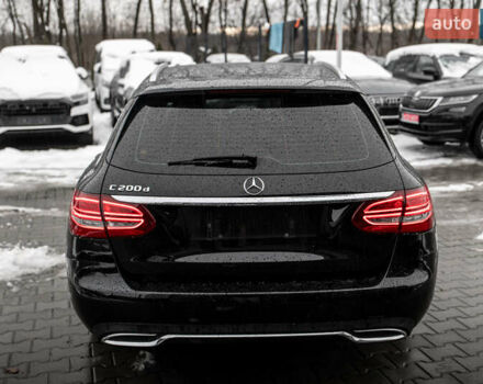 Чорний Мерседес Ц-Клас, об'ємом двигуна 2.2 л та пробігом 241 тис. км за 18900 $, фото 9 на Automoto.ua