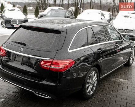 Чорний Мерседес Ц-Клас, об'ємом двигуна 2.2 л та пробігом 241 тис. км за 18900 $, фото 10 на Automoto.ua