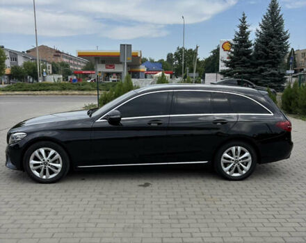 Чорний Мерседес Ц-Клас, об'ємом двигуна 2 л та пробігом 299 тис. км за 19999 $, фото 3 на Automoto.ua
