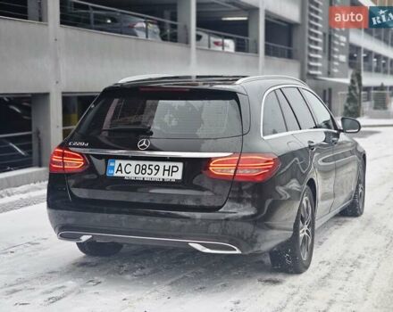 Чорний Мерседес Ц-Клас, об'ємом двигуна 1.95 л та пробігом 275 тис. км за 23500 $, фото 3 на Automoto.ua