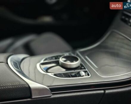Мерседес Ц-Класс 2019 в Львове на Automoto.ua Черный Мерседес Ц-Класс, объемом двигателя 1.5 л и пробегом 275 тыс. км за 22600 $, фото 13 на Automoto.ua