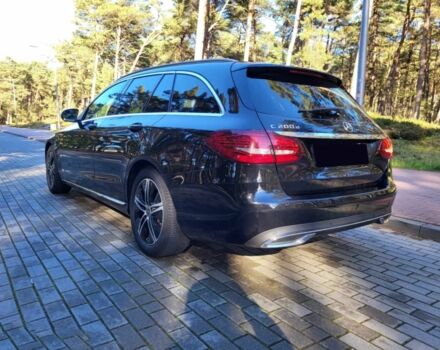 Чорний Мерседес Ц-Клас, об'ємом двигуна 2 л та пробігом 35 тис. км за 7100 $, фото 5 на Automoto.ua