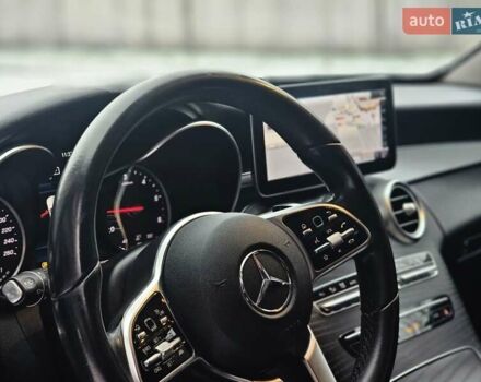Чорний Мерседес Ц-Клас, об'ємом двигуна 1.95 л та пробігом 275 тис. км за 23500 $, фото 13 на Automoto.ua