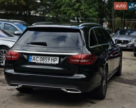 Мерседес Ц-Класс 2019 в Львове на Automoto.ua Черный Мерседес Ц-Класс, объемом двигателя 1.5 л и пробегом 275 тыс. км за 22600 $, фото 2 на Automoto.ua