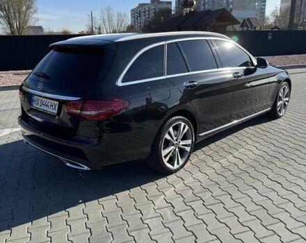 Черный Мерседес Ц-Класс, объемом двигателя 1.95 л и пробегом 216 тыс. км за 30999 $, фото 6 на Automoto.ua