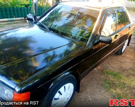 Черный Мерседес Ц-Класс, объемом двигателя 2 л и пробегом 0 тыс. км за 1500 $, фото 1 на Automoto.ua