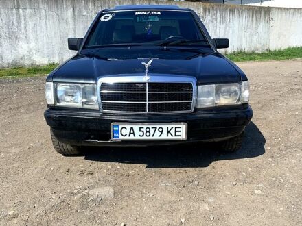 Мерседес Ц-Клас 1989 у Лысянке на Automoto.ua Чорний Мерседес Ц-Клас, об'ємом двигуна 2 л та пробігом 450 тис. км за 1200 $, фото 1 на Automoto.ua