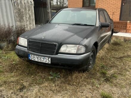 Мерседес Ц-Класс 1995 в Киеве на Automoto.ua Черный Мерседес Ц-Класс, объемом двигателя 1.8 л и пробегом 3 тыс. км за 375 $, фото 1 на Automoto.ua